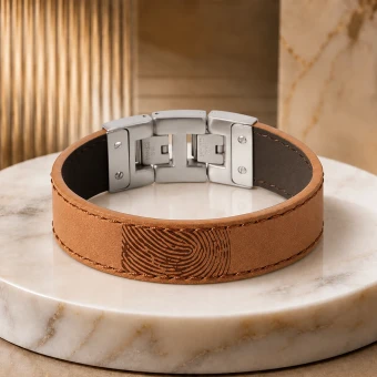 Bruine Dacaya Rebel Edge armband met vingerafdruk graveren