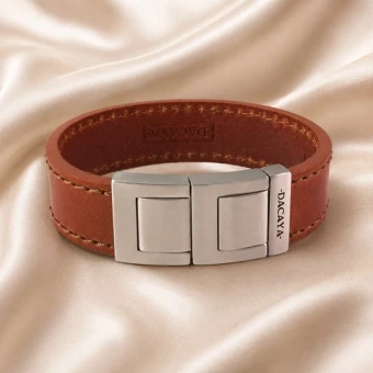 Dacaya Fat Chopper cognac bruine leren armband met gravure