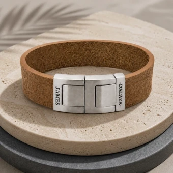Dacaya Rough Side Camel leren armband met gravure