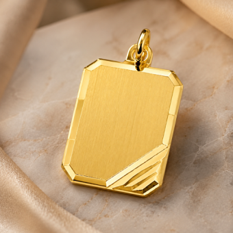 14 karaats gouden rechthoekige hanger met gravure