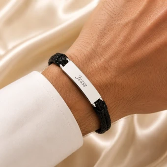 Leren armband met RVS plaat en gravure