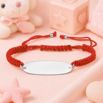 Rood kinderarmbandje met naam en telefoonnummer