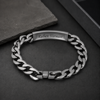 RVS asarmband met open askamer en gravure
