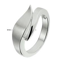 Sierlijke zilveren ring breedte