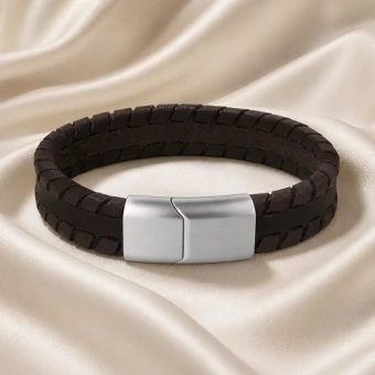 Donkerbruine leren armband met gravure