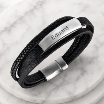 Zwart leren armband met 3 banden en RVS plaat