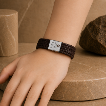 Brede bruine B&L leren armband met gravure