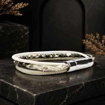 B&L leren armband met ruwe banden en gravure
