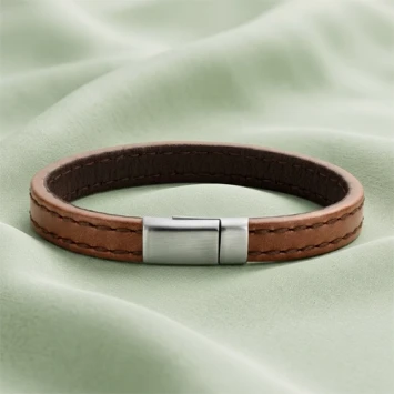Bruin afgewerkte lederen armband
