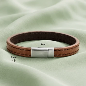 Bruin afgewerkte lederen armband