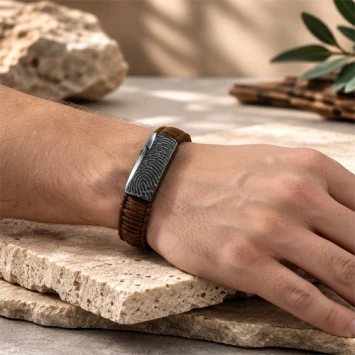 Cognac leren vingerafdruk armband met askamer