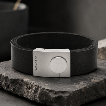 Dacaya armband Bulls Eye Magnus bruin met zilverkleurig slot