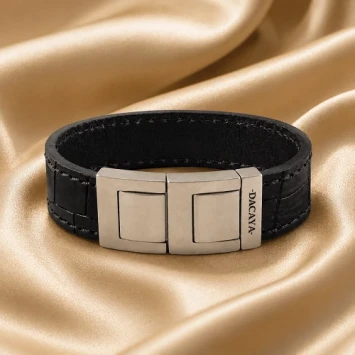 Dacaya Maxtor Croco Cognac Grey leren armband met gravure