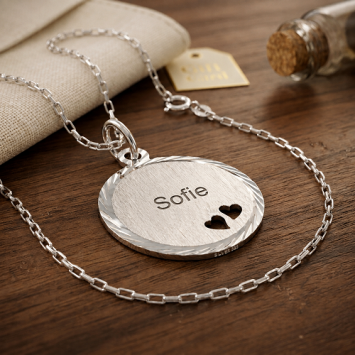 Gediamanteerde hanger rond met hartjes