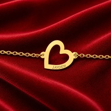 Gouden armband met diagonaal hartje Names4ever