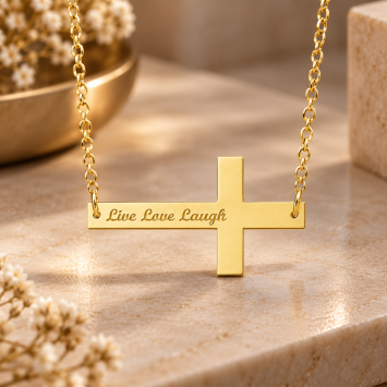14 karaats gouden naamketting met kruisje en eigen naam