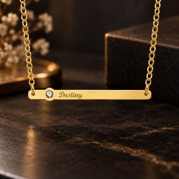 Gouden naamketting met Zirkonia en eigen naam