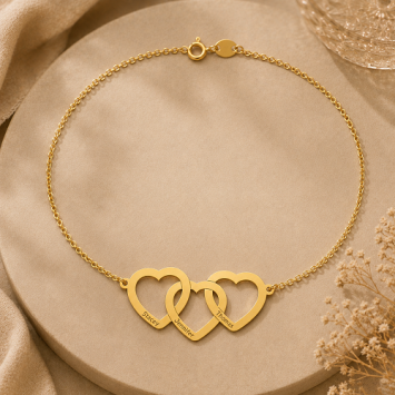 Gouden ketting drie harten met naam
