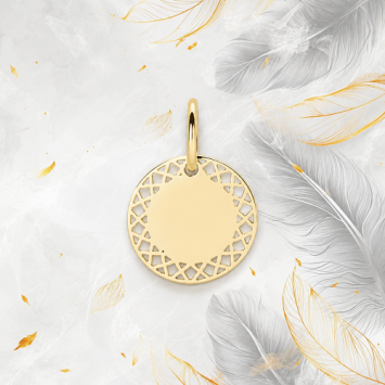 Gouden ketting met foto hanger rond met sierlijke rand