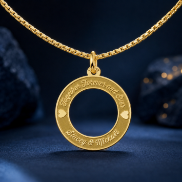 Gouden ketting hanger rond met twee hartjes