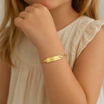Gouden kinderarmband met graveerplaatje