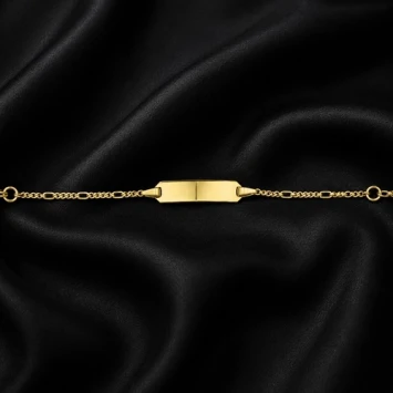 Gouden kinderarmbandje met naamplaatje