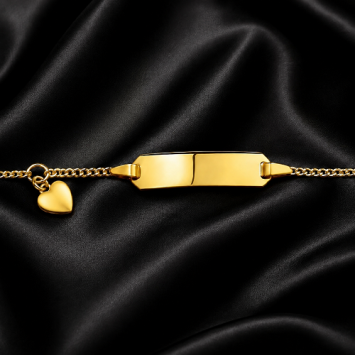 Gouden kinderarmbandje met plaatje en hartje