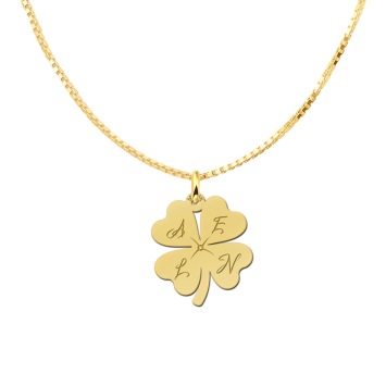 Gouden klaverhanger met initialen graveren