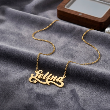 Massief 14 karaats gouden naamketting met eigen naam