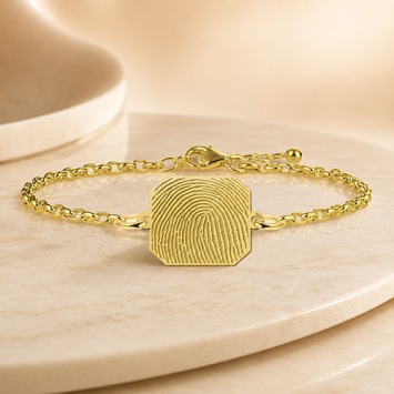 14k geelgouden armband met rechthoekige hanger en vingerafdrukgravure