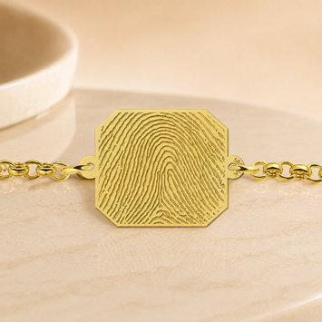 Gouden schakel armband met vingerafdruk op rechthoek hoekig