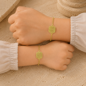 Gouden schakel armband met vingerafdruk op rechthoek met afgeronde hoeken