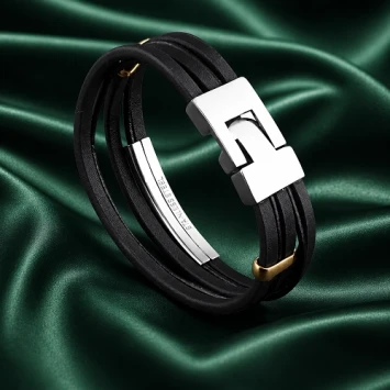 Leren armband met 5 banden en plaat