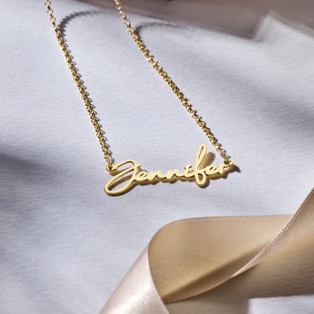Vergulde naamketting Jennifer van 925 zilver met eigen naam