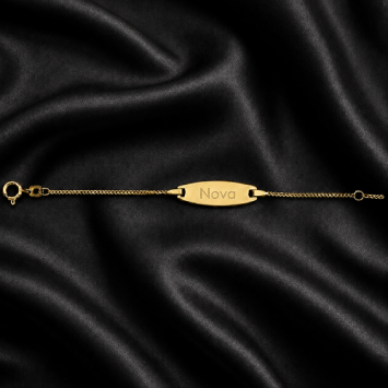 Ovaal geelgouden baby armbandje met naam
