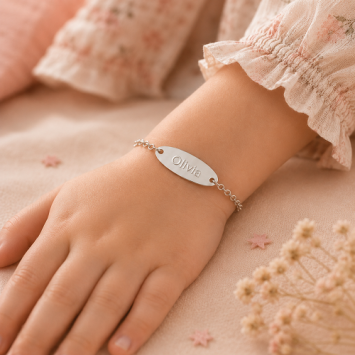 Ovaal kinderarmbandje zilver