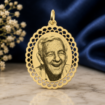 Ovale foto hanger goud met sierlijke rand