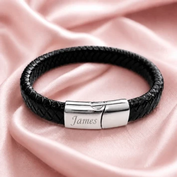 Rond gevlochten bruin leren armband