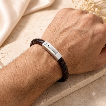 Rond gevlochten bruin leren armband