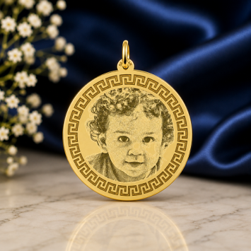 Ronde gouden fotohanger met meander rand