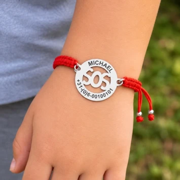 Rood SOS kinderarmbandje met naam Names4ever