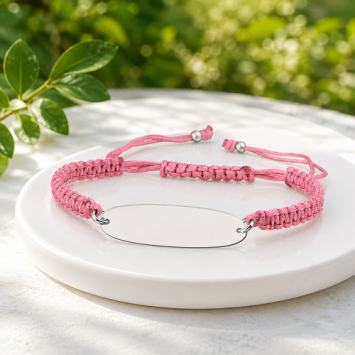 Roze kinderarmbandje met gegraveerde naam