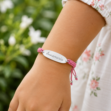 Roze kinderarmbandje met gegraveerde naam