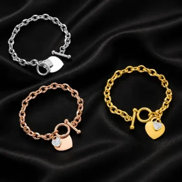 RVS armband met groot hart en klein hart met steentjes