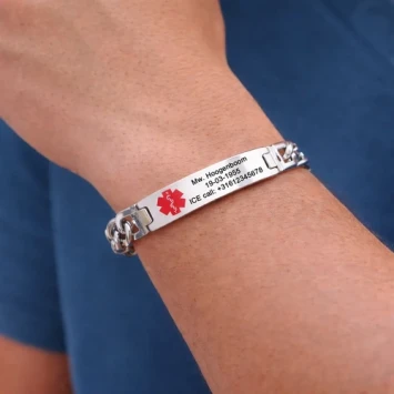 RVS SOS schakelarmband met plaat chroom en gravure