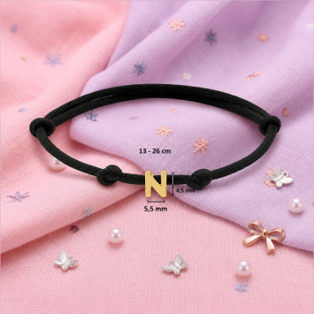 Satijn gevlochten dames armbandje met gouden letter