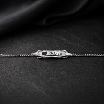 Sierlijk zilver baby armbandje met naam en hartje