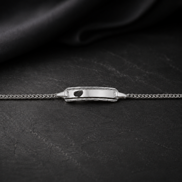 Sierlijk zilver baby armbandje met naam en hartje