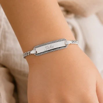 Sierlijk zilver baby armbandje met naam