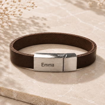 Smalle leren as armband met stalen sluiting